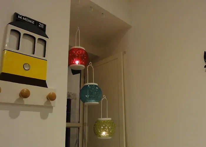 Janelas Ao Sol * Lisboa